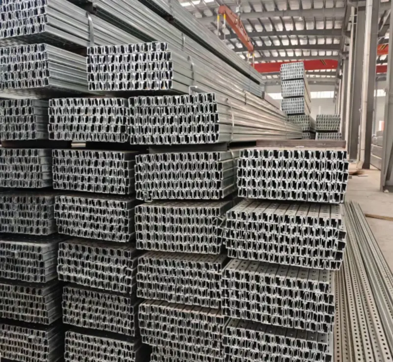 Boom PV Domhanda: Clúdaíonn Cruach PV Ard-chreimeadh Shunchen Hongye 30+ Tíortha