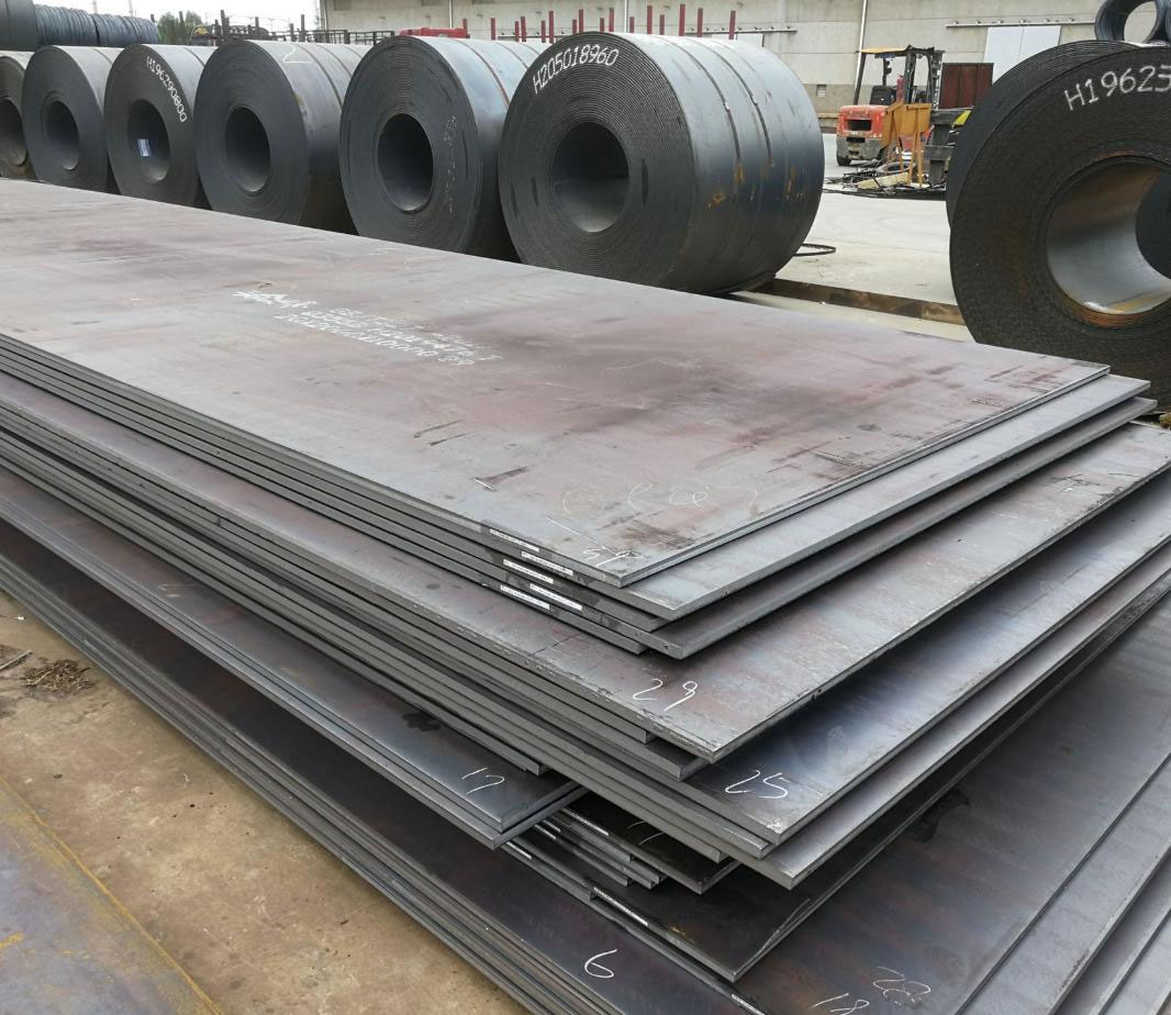 ASTM A36 pláta cruach carbóin te-rollta